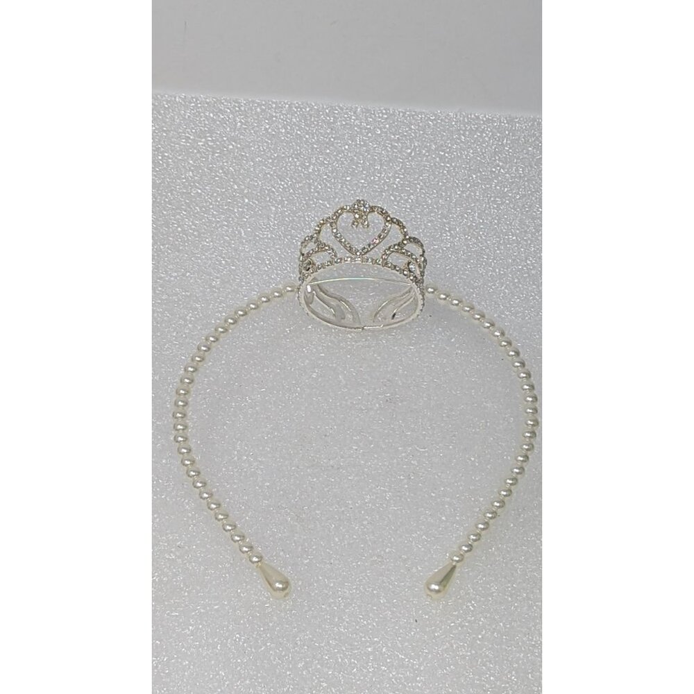 Elegant Silver tone Rhinestone Heart Tiara With Faux Pearl Headband